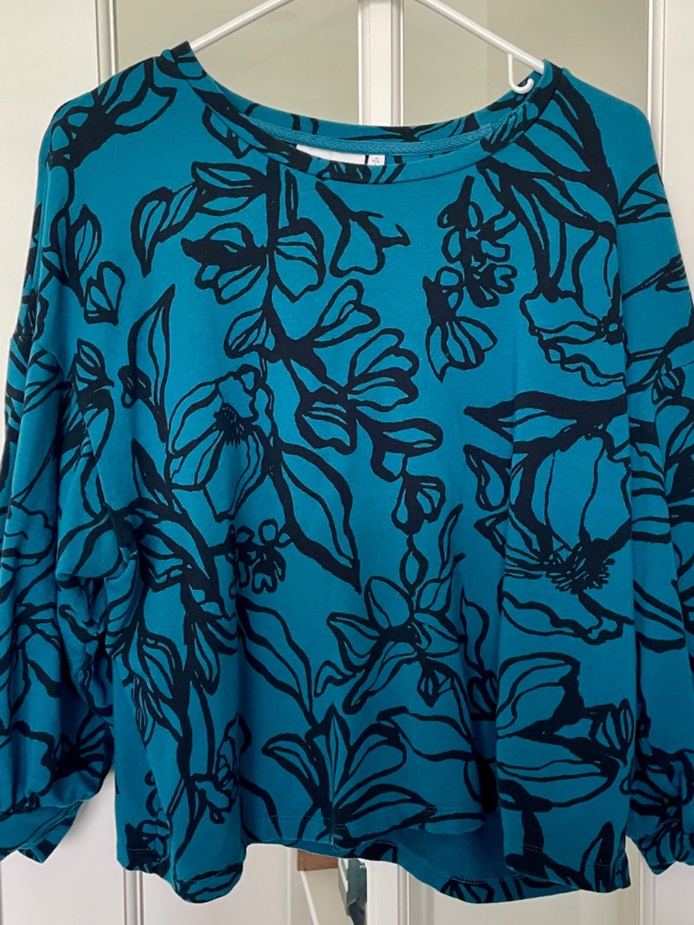 Chico’s Bamboo print top 2